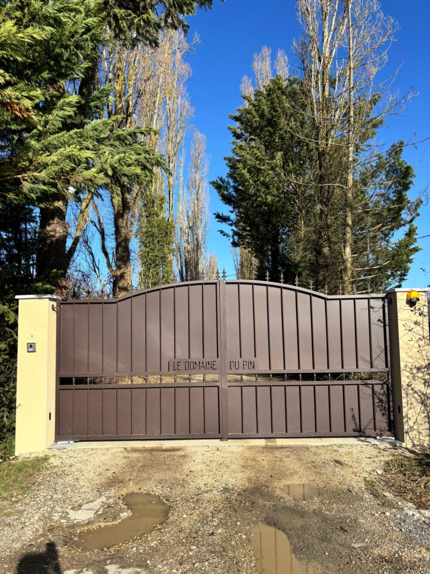 Le Domaine Du Pin Bed & Breakfast Châtillon-sur-Chalaronne Exterior foto